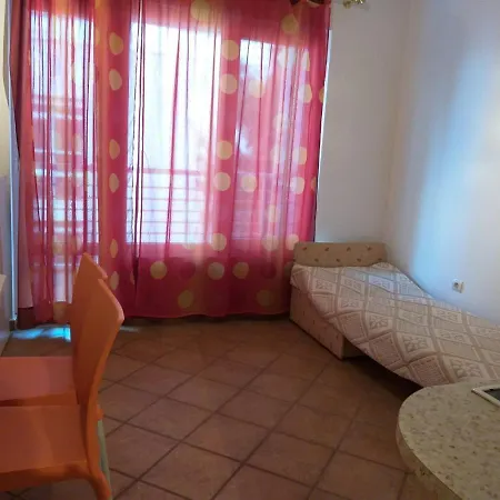 Apartment Perla First Line